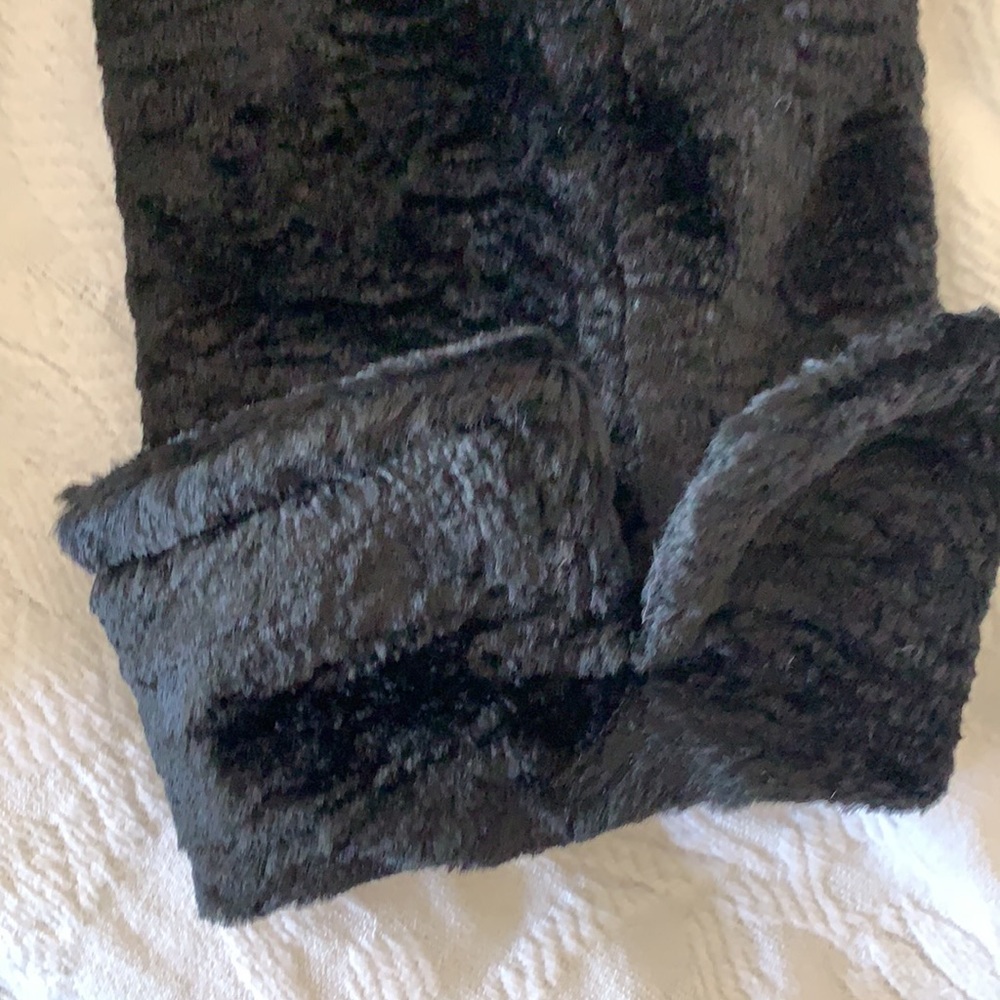 Brooks Brothers Faux Fur Coat 6 - Picture 6 of 15